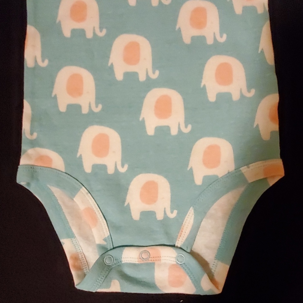 Carter's Onesie - Picture 4 of 8
